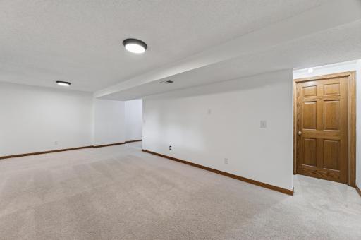 4088 146th Lane NW, Andover, MN 55304
