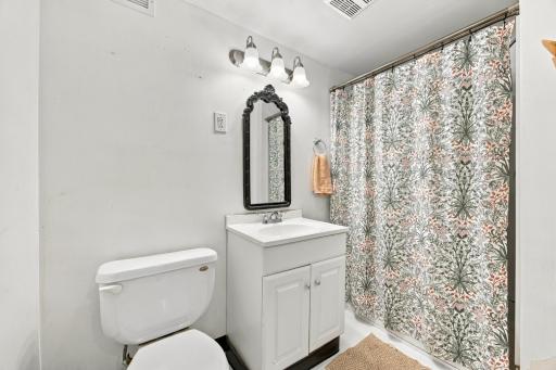 47 Center Street, West Fargo, ND 58078