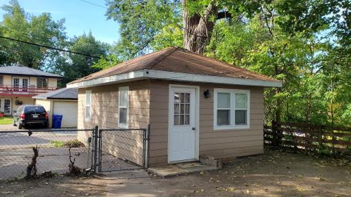 2128 Bush Avenue E, Saint Paul, MN 55119