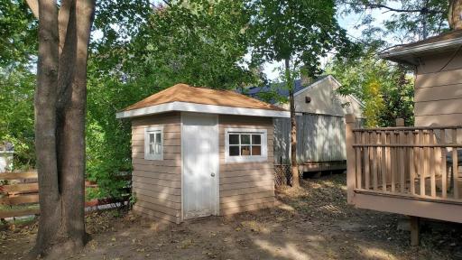 2128 Bush Avenue E, Saint Paul, MN 55119