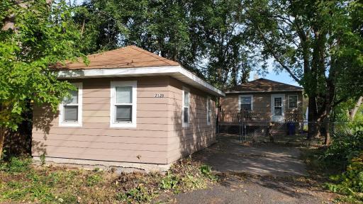 2128 Bush Avenue E, Saint Paul, MN 55119