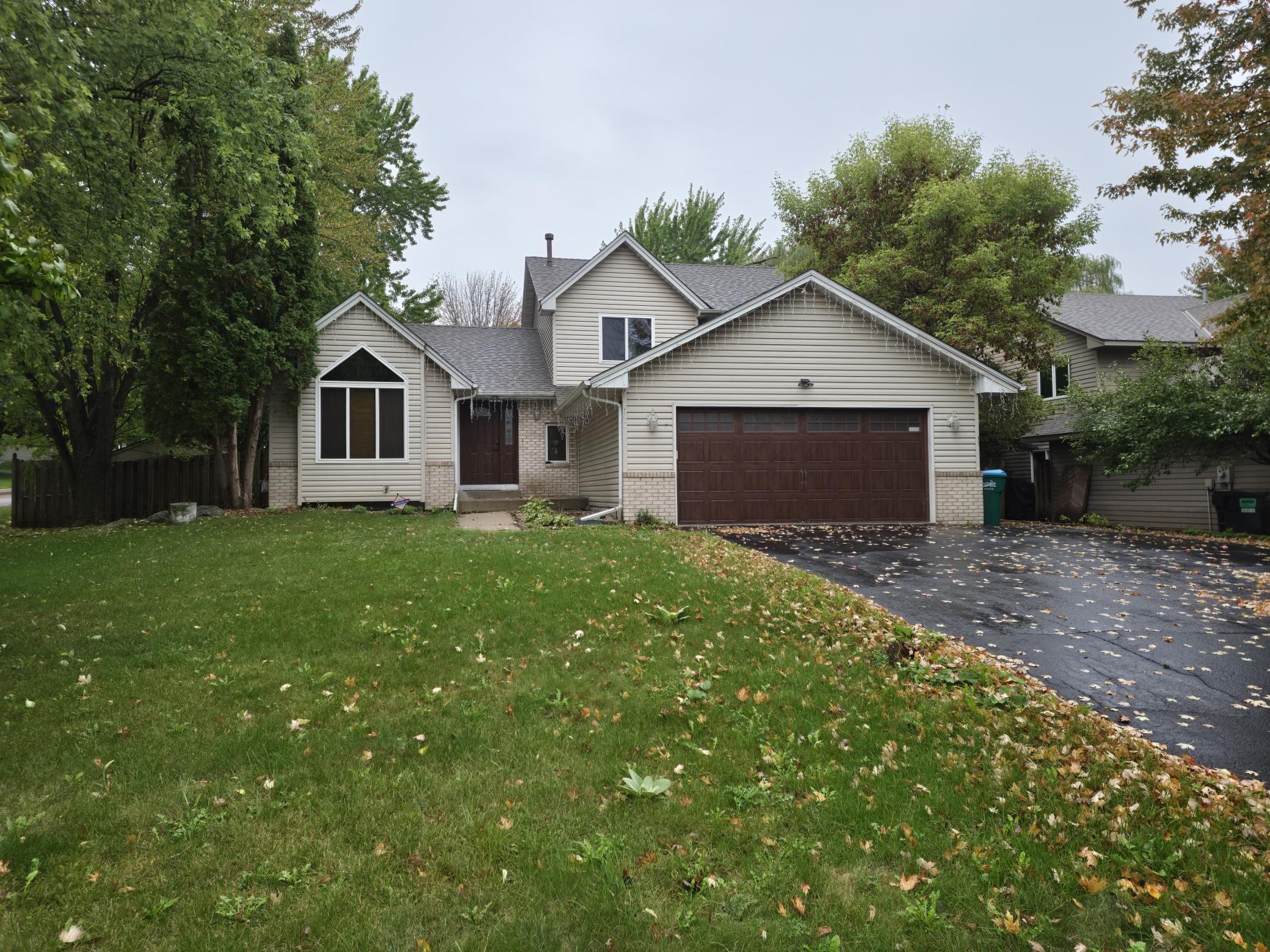 Property photo for 1621 Knox Circle, Burnsville, MN 55337