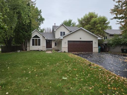 1621 Knox Circle, Burnsville, MN 55337