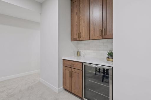 18505 Jabiru Path, Lakeville, MN 55044
