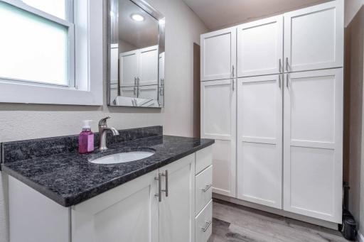 514 E Hampden Avenue, Fergus Falls, MN 56537