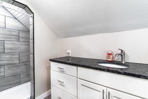 514 E Hampden Avenue, Fergus Falls, MN 56537