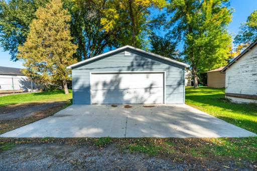 514 E Hampden Avenue, Fergus Falls, MN 56537