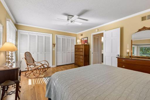 The room size easily accommodates additional furniture.