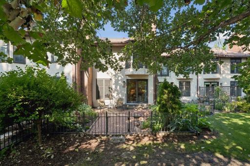 The courtyard/commons space is rare for a townhome development. This space provides great outdoor entertaining options!