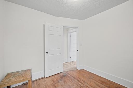 1227 Thomas Avenue, Saint Paul, MN 55104