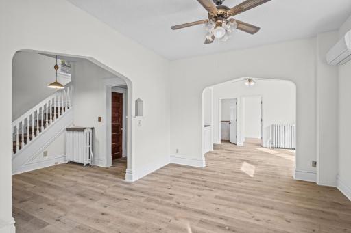 1227 Thomas Avenue, Saint Paul, MN 55104