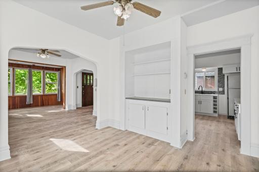 1227 Thomas Avenue, Saint Paul, MN 55104