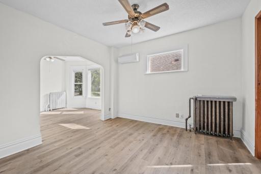 1227 Thomas Avenue, Saint Paul, MN 55104