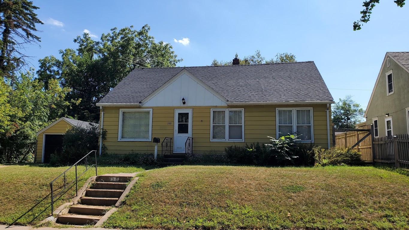1988 Fremont Avenue E, Saint Paul, MN 55119
