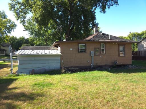 206 E Depue Avenue, Olivia, MN 56277