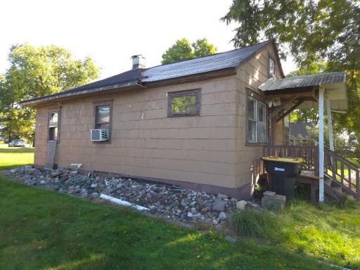 206 E Depue Avenue, Olivia, MN 56277