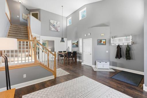 3291 N View Lane, Woodbury, MN 55125