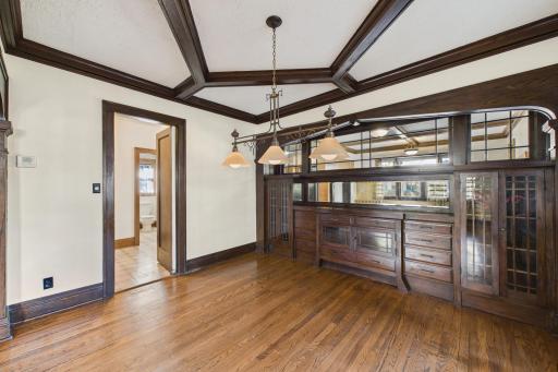 1663 Berkeley Avenue, Saint Paul, MN 55105