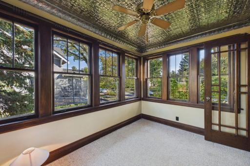 1663 Berkeley Avenue, Saint Paul, MN 55105