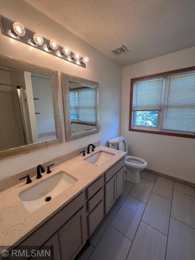 15715 Fox Circle, Apple Valley, MN 55124