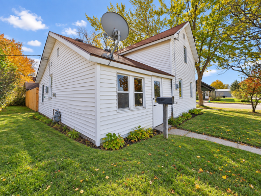 502 Wisconsin Avenue SE, Staples, MN 56479