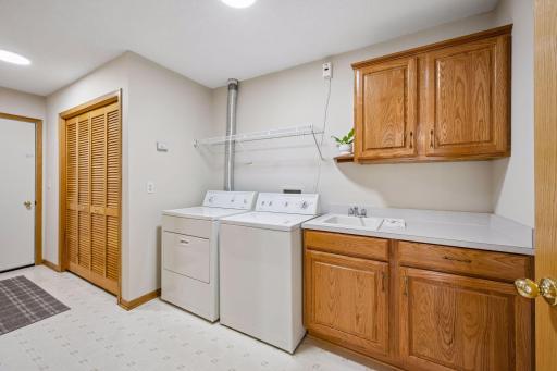 19107 Jackson Court NW, Elk River, MN 55330