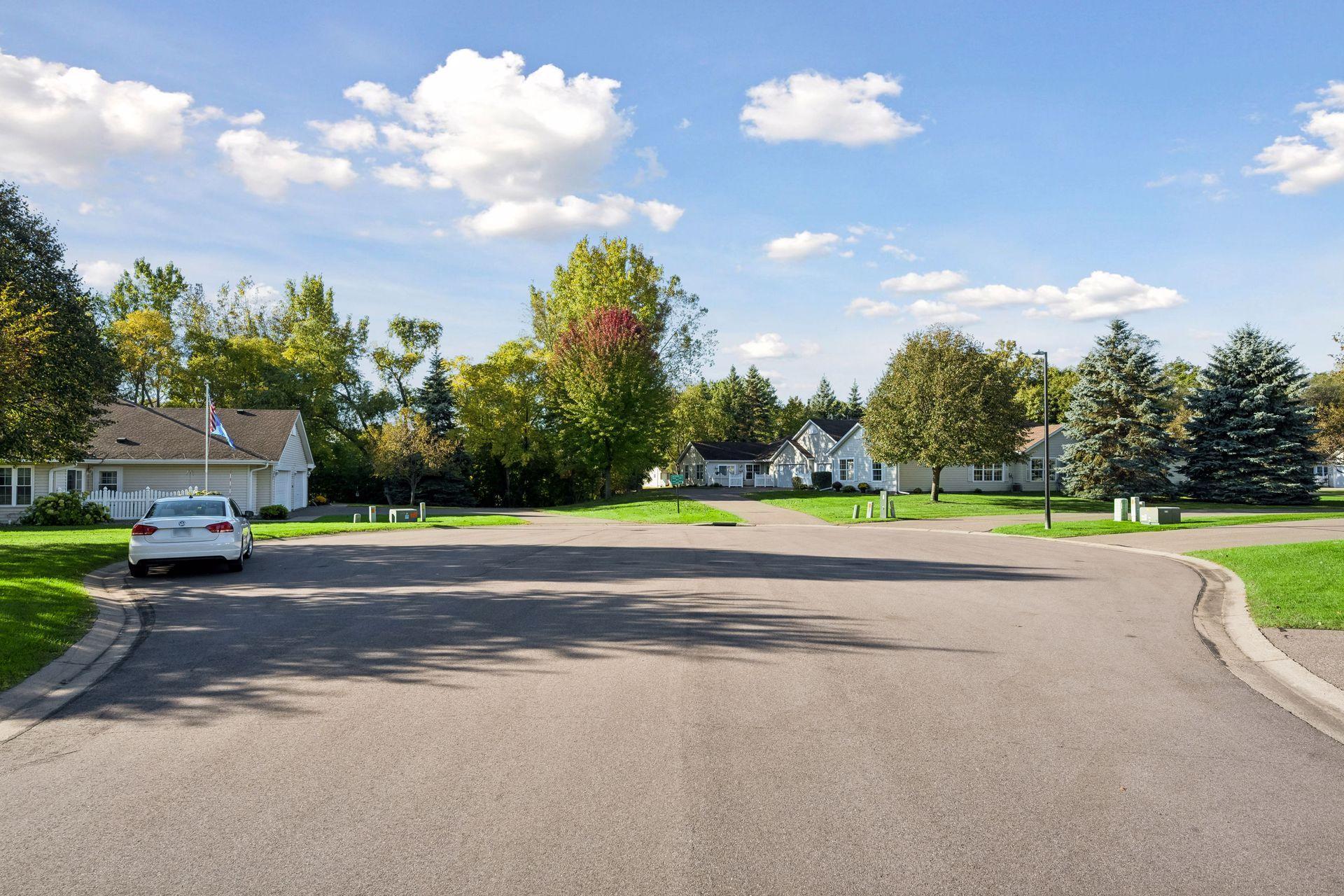 Quiet cul-de-sac location and so close to shopping and highways.