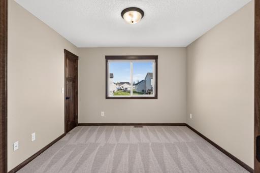 386 Neisen Avenue W, Delano, MN 55328