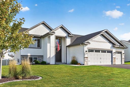 386 Neisen Avenue W, Delano, MN 55328