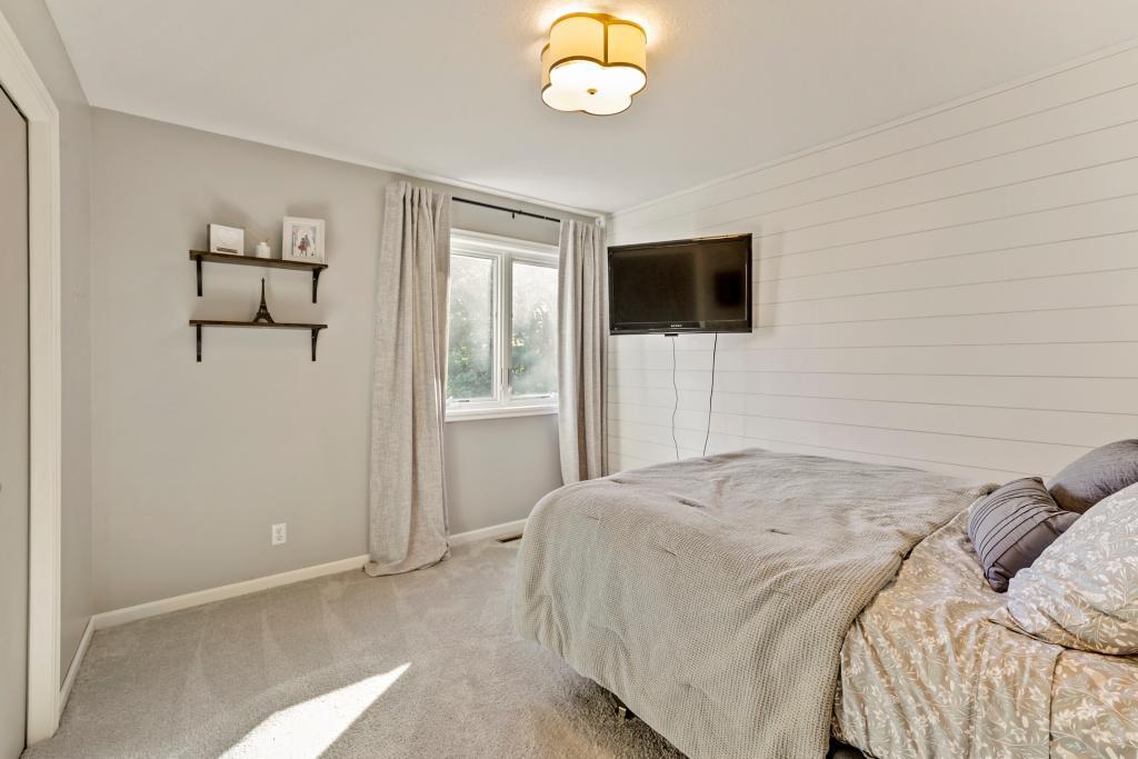 17500 82nd Ave N - MLS Sized - 019 - 19 Bedroom.jpg