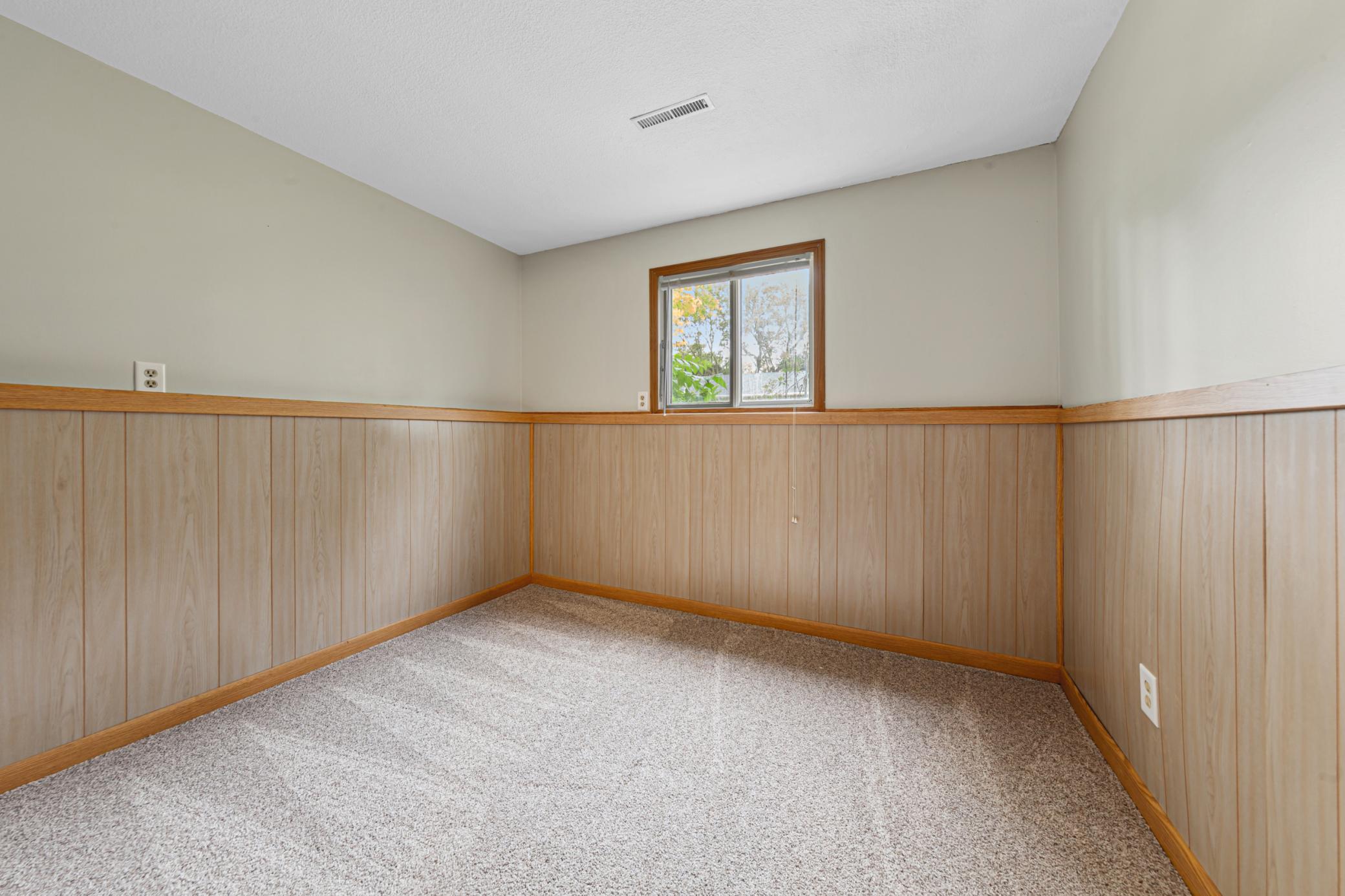 29 bedroom 2.jpg