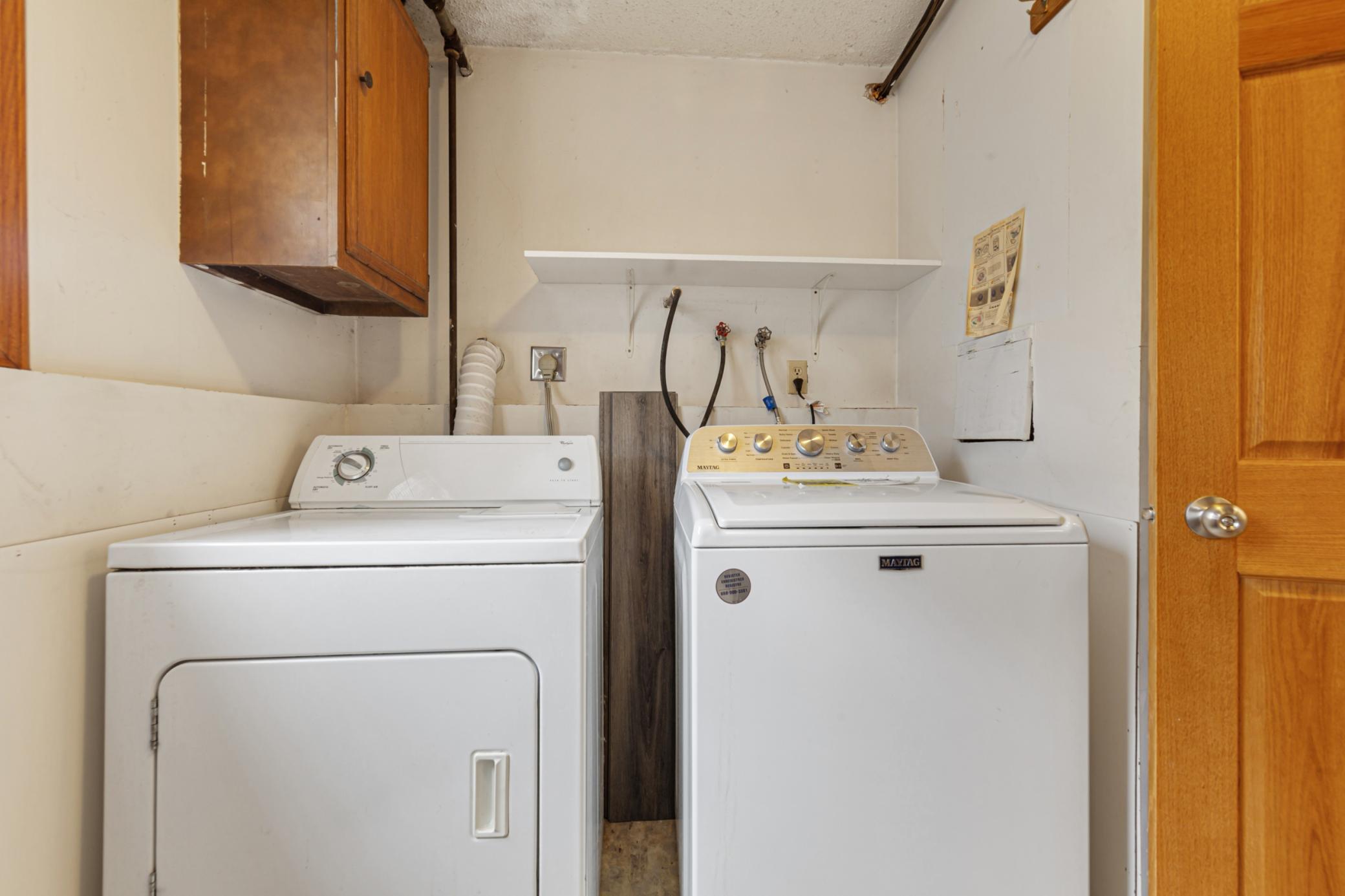 37 laundry_lower.jpg