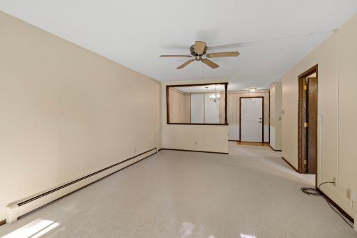 135 Viking Drive E, 117, Little Canada, MN 55117