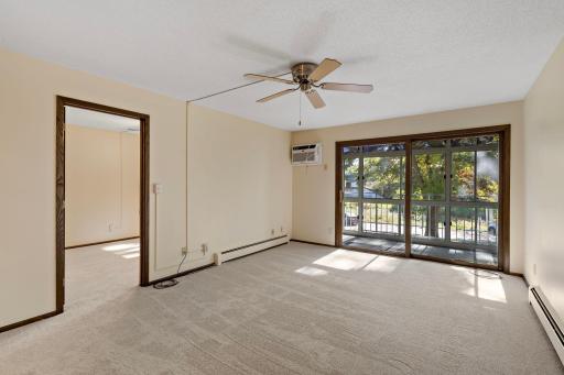 135 Viking Drive E, 117, Little Canada, MN 55117