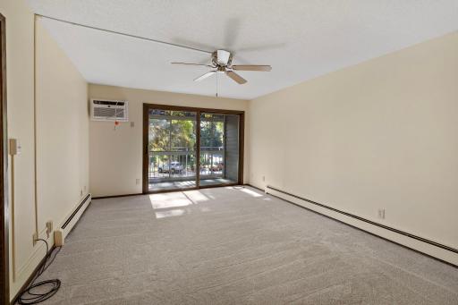 135 Viking Drive E, 117, Little Canada, MN 55117
