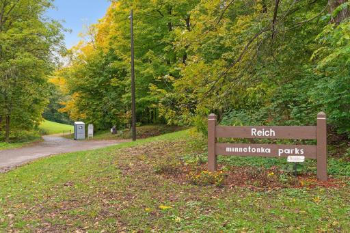 4546 Aspenwood Trail, Minnetonka, MN 55345