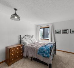4 Pine Tree Drive, 212, Saint Paul, MN 55112