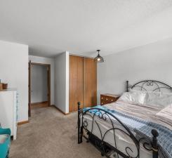 4 Pine Tree Drive, 212, Saint Paul, MN 55112