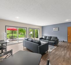 4 Pine Tree Drive, 212, Saint Paul, MN 55112
