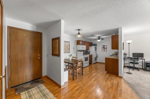 4 Pine Tree Drive, 212, Saint Paul, MN 55112