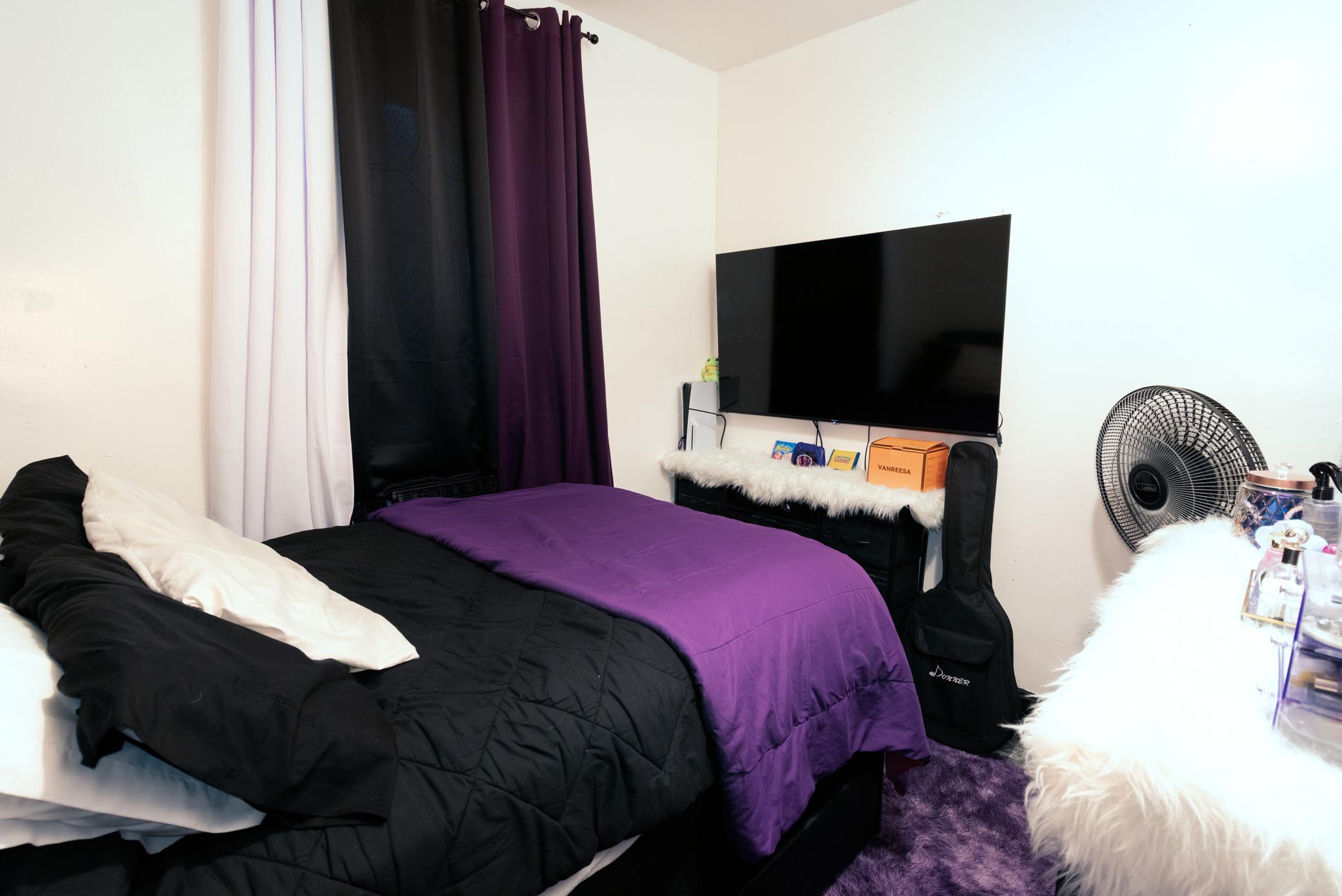 825Clark-BR-4-1.JPEG