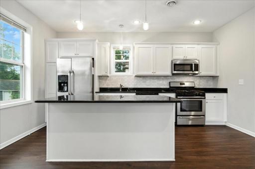 600 W 32nd Street, 4, Minneapolis, MN 55408