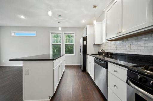 600 W 32nd Street, 4, Minneapolis, MN 55408
