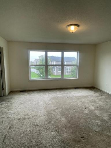 18121 Goldfinch Way, Lakeville, MN 55044