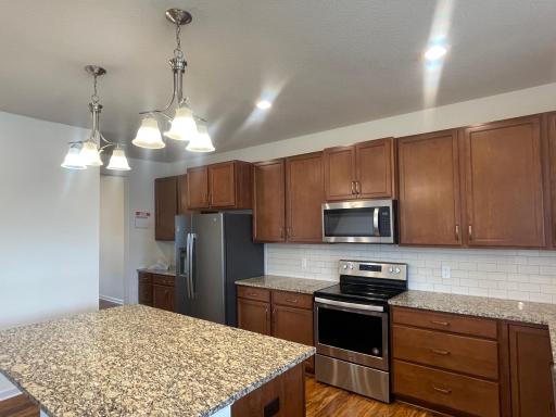 18121 Goldfinch Way, Lakeville, MN 55044