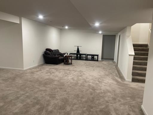 18121 Goldfinch Way, Lakeville, MN 55044
