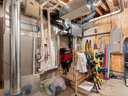 9800 Trails End Road, Pequot Lakes, MN 56472