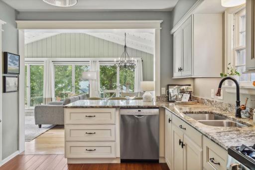 1995 Norfolk Avenue, Saint Paul, MN 55116