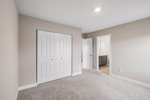 17061 Doppler Lane, Lakeville, MN 55044