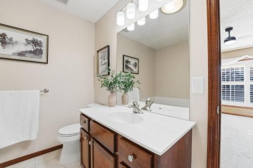 5132 Farnham Drive N, Hugo, MN 55038